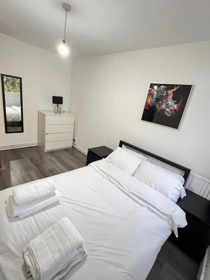 Entire 3 Bedroom Luxury Apartment In London With Private Balcony Zewnętrze zdjęcie
